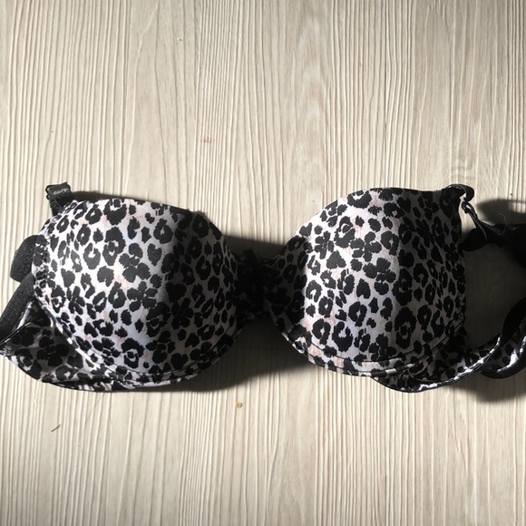 Chettah print - Picture 1 of 3